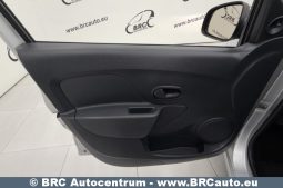 Dacia Logan 1.2i MCV 2016 full