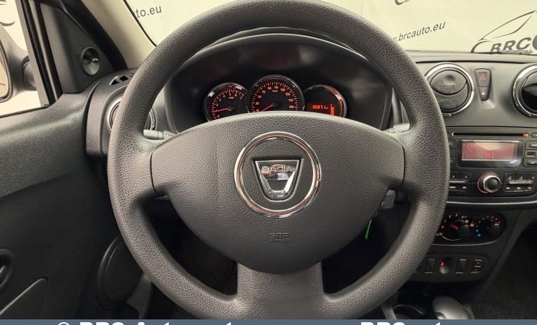 Dacia Logan 1.2i MCV 2016 full