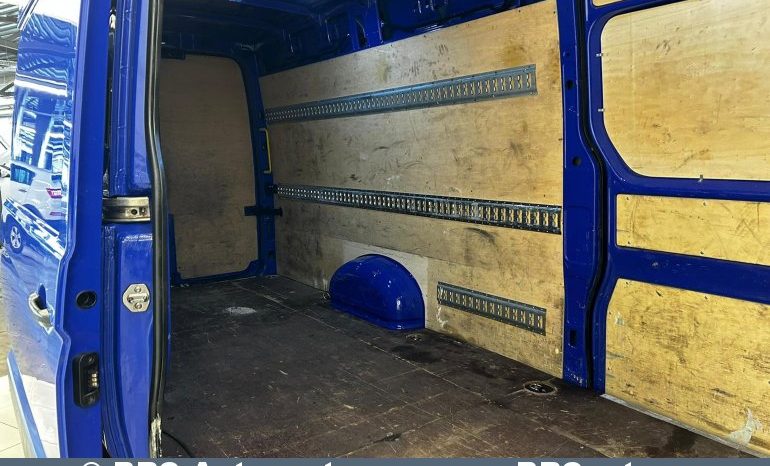 Volkswagen Crafter 2.0 TDI Automatas 2019 full