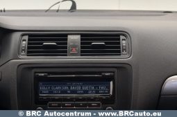 Volkswagen Jetta 2.0 TDI BLUEMOTION Automatas 2015 full
