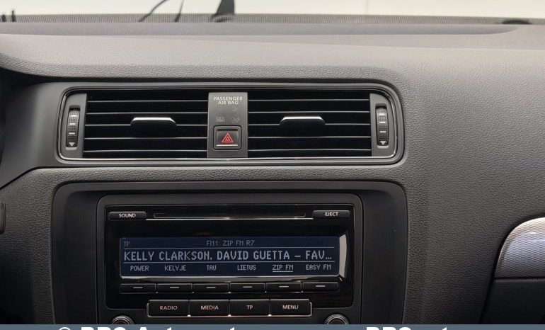 Volkswagen Jetta 2.0 TDI BLUEMOTION Automatas 2015 full