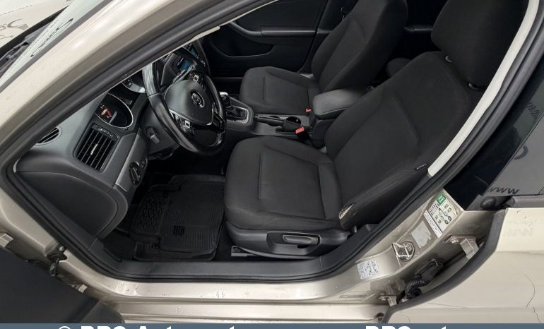 Volkswagen Jetta 2.0 TDI BLUEMOTION Automatas 2015 full