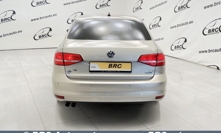 Volkswagen Jetta 2.0 TDI BLUEMOTION Automatas 2015 full