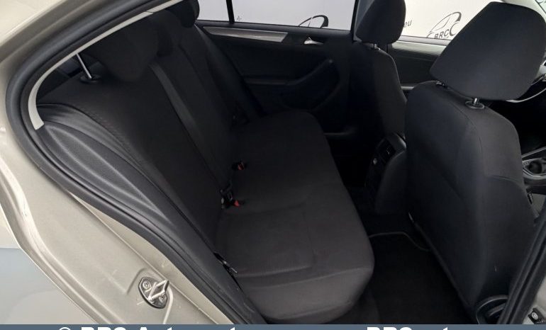 Volkswagen Jetta 2.0 TDI BLUEMOTION Automatas 2015 full