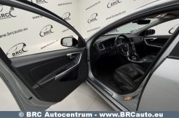 Volvo V60 Cross Country D3 Automatas 2016 full