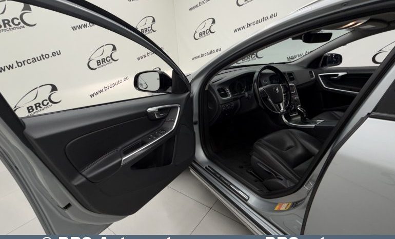 Volvo V60 Cross Country D3 Automatas 2016 full