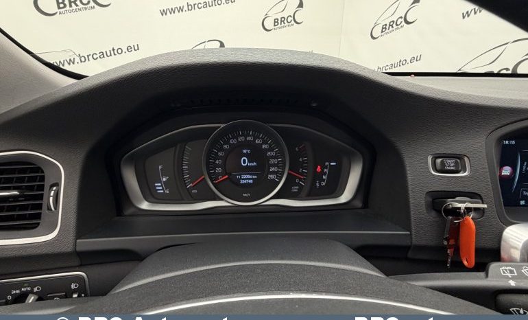 Volvo V60 Cross Country D3 Automatas 2016 full