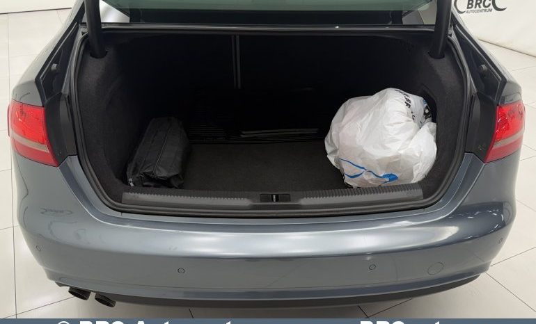 Audi A4 2.0 TDI 2012 full