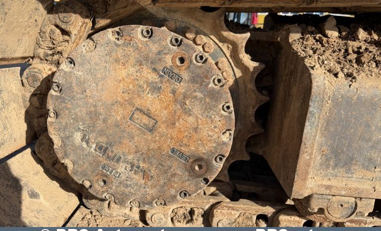 Hyundai R220LC-9A  2015 full