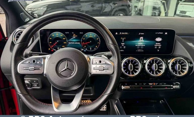 Mercedes-Benz B 200 AMG-Line automatic +CAM +NAVI 2019 full
