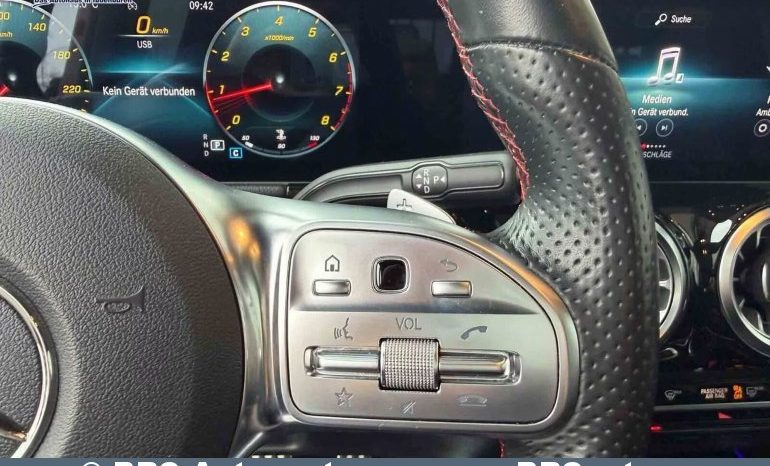 Mercedes-Benz B 200 AMG-Line automatic +CAM +NAVI 2019 full