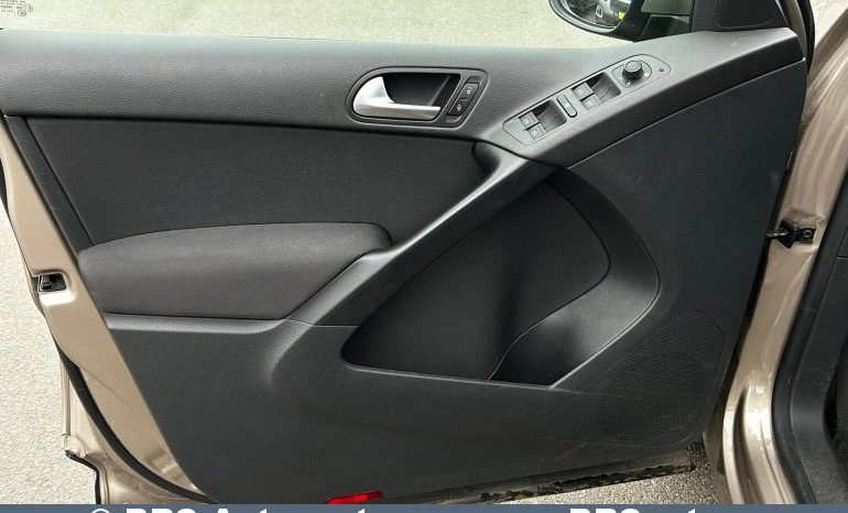 Volkswagen Tiguan 1.4 TSI 2015 full