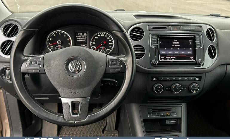 Volkswagen Tiguan 1.4 TSI 2015 full