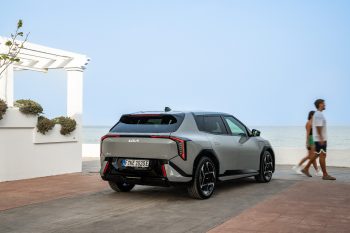 Elektromobilis Kia EV4 (Gamintojo nuotr.)