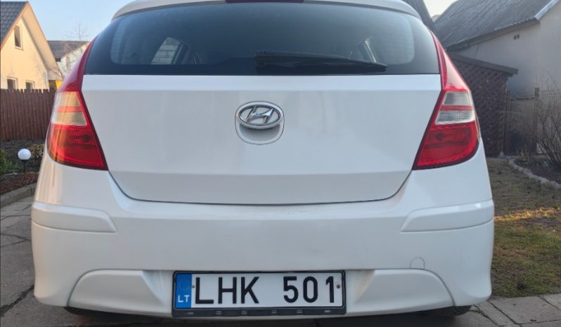 Hyundai i30 2010 full