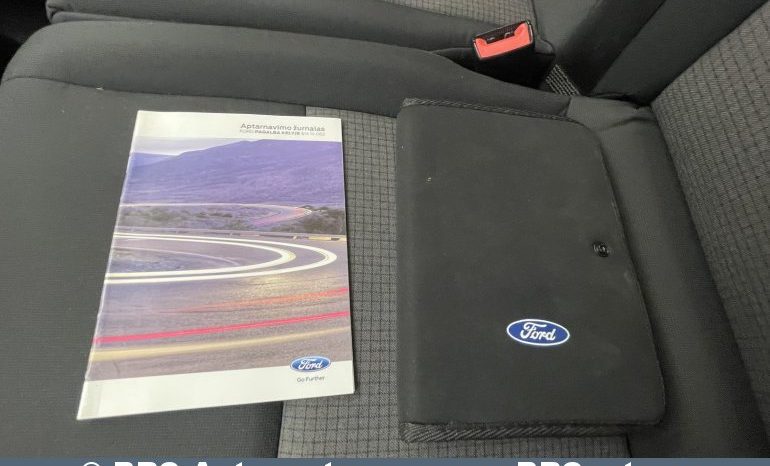 Ford Transit Custom Combi 2.0d EcoBlue 2019 full