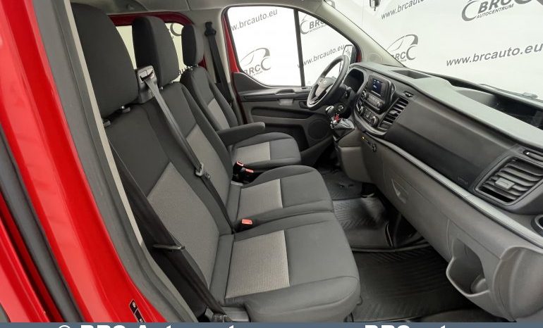Ford Transit Custom Combi 2.0d EcoBlue 2019 full