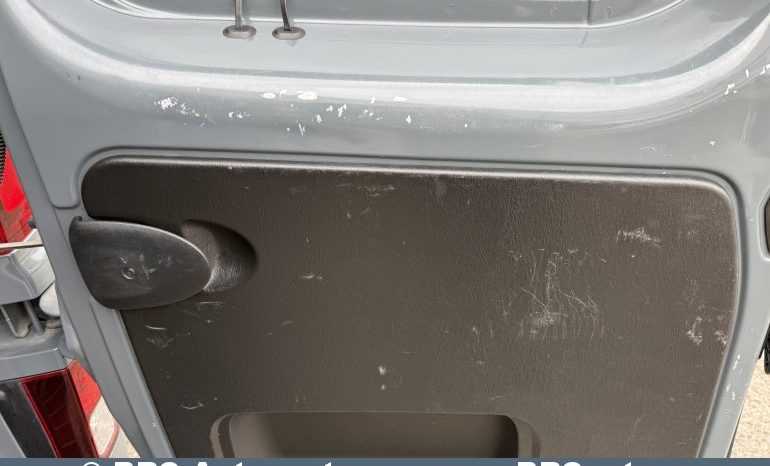 Renault Trafic 2.0 dCi 2024 full