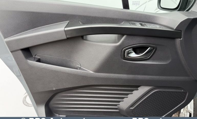 Renault Trafic 2.0 dCi 2024 full