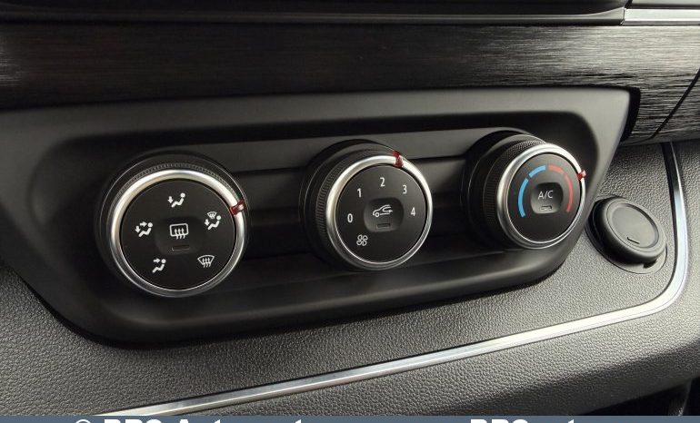 Renault Trafic 2.0 dCi 2024 full