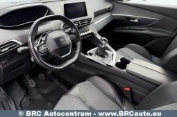 Peugeot 3008 1.2 PureTech 2017 full