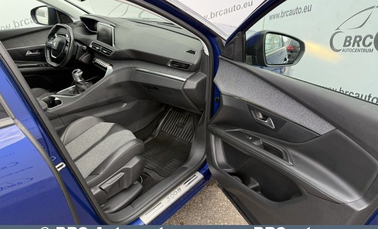 Peugeot 3008 1.2 PureTech 2017 full