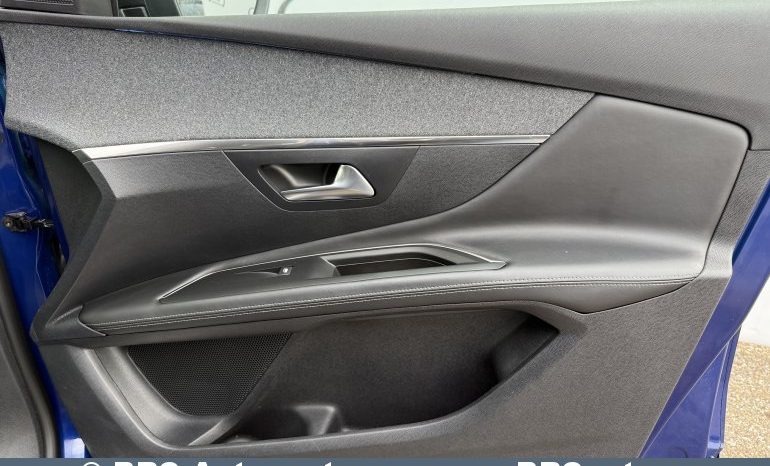 Peugeot 3008 1.2 PureTech 2017 full