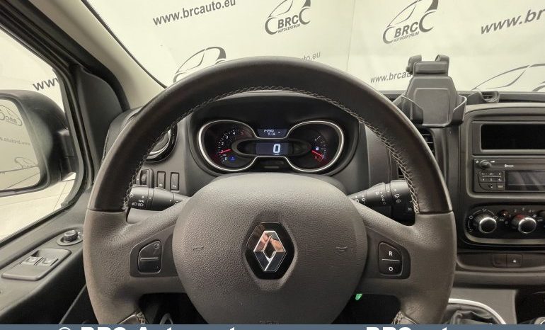 Renault Trafic 2.0 dCi 2020 full