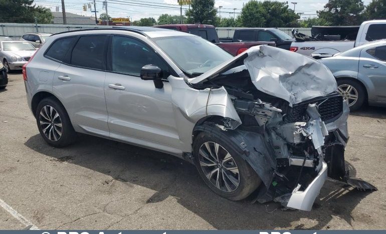 Volvo XC 60 B5 AWD Mild Hybrid Automatas 2024 full