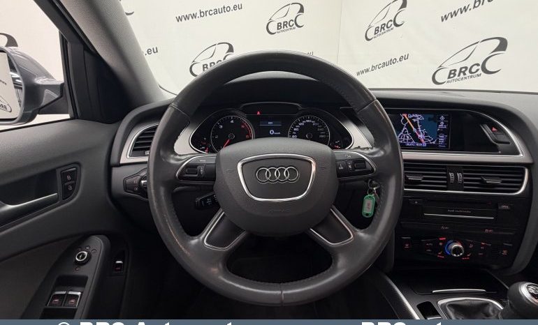 Audi A4 2.0 TDI 2012 full