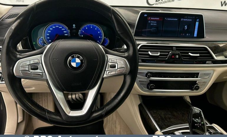 BMW 750 Li xDrive Automatas 2015 full