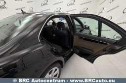 Mercedes-Benz C 180  2011 full