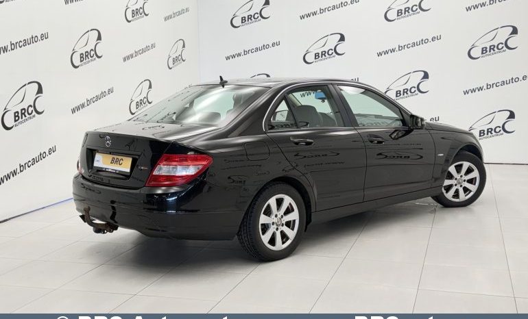 Mercedes-Benz C 180  2011 full