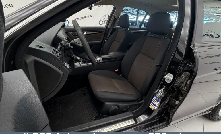 Mercedes-Benz C 180  2011 full