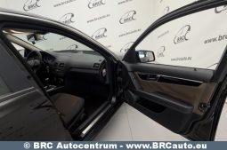 Mercedes-Benz C 180  2011 full