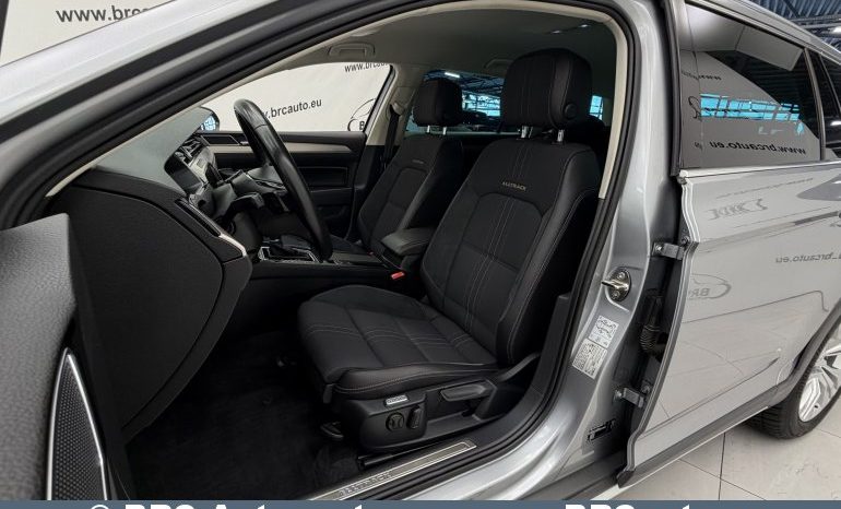 Volkswagen Passat Alltrack 2.0 TSI 4Motion Automatas 2018 full