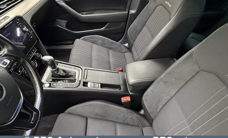 Volkswagen Passat Alltrack 2.0 TSI 4Motion Automatas 2018 full