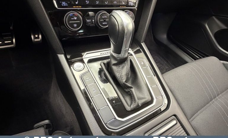 Volkswagen Passat Alltrack 2.0 TSI 4Motion Automatas 2018 full