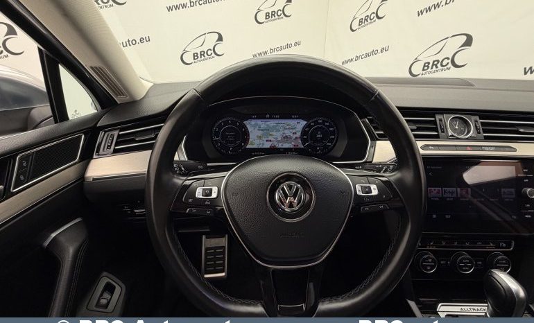 Volkswagen Passat Alltrack 2.0 TSI 4Motion Automatas 2018 full