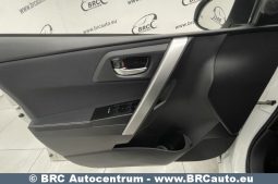 Toyota Auris 1.8 Hybrid Automatas 2013 full