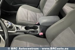 Toyota Auris 1.8 Hybrid Automatas 2013 full