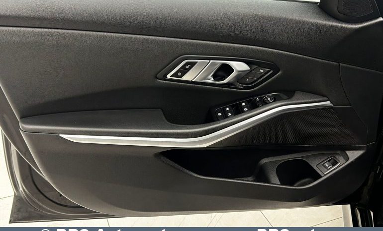 BMW 330 i xDrive Automatas 2019 full