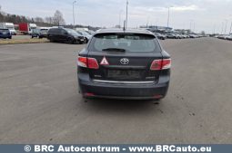 Toyota Avensis  2010