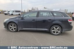 Toyota Avensis  2010