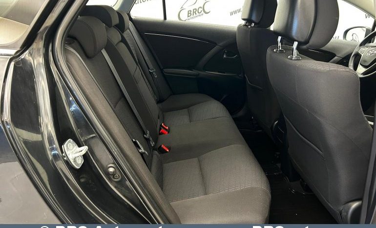 Toyota Avensis 2.0 D-4D 2010 full