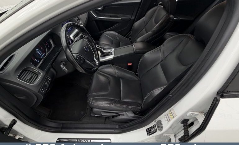 Volvo V60 2.0 D2 Automatas 2017 full