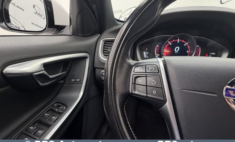 Volvo V60 2.0 D2 Automatas 2017 full