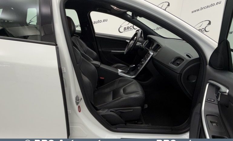 Volvo V60 2.0 D2 Automatas 2017 full