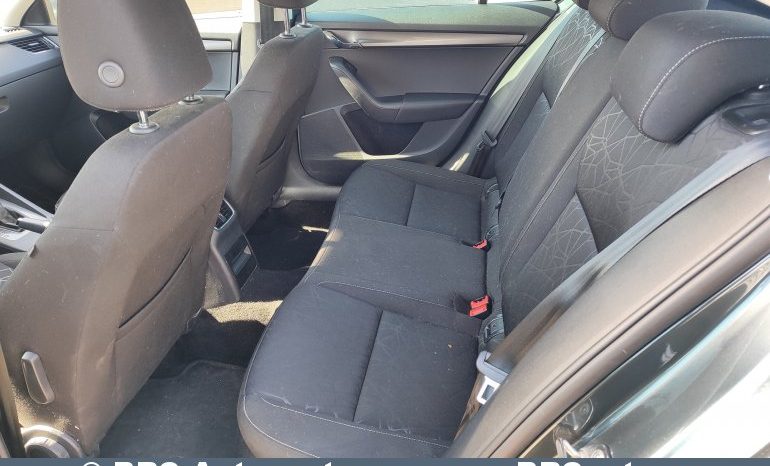 Skoda Octavia 1.6 TDI Automatas 2019 full