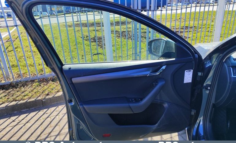 Skoda Octavia 1.6 TDI Automatas 2019 full